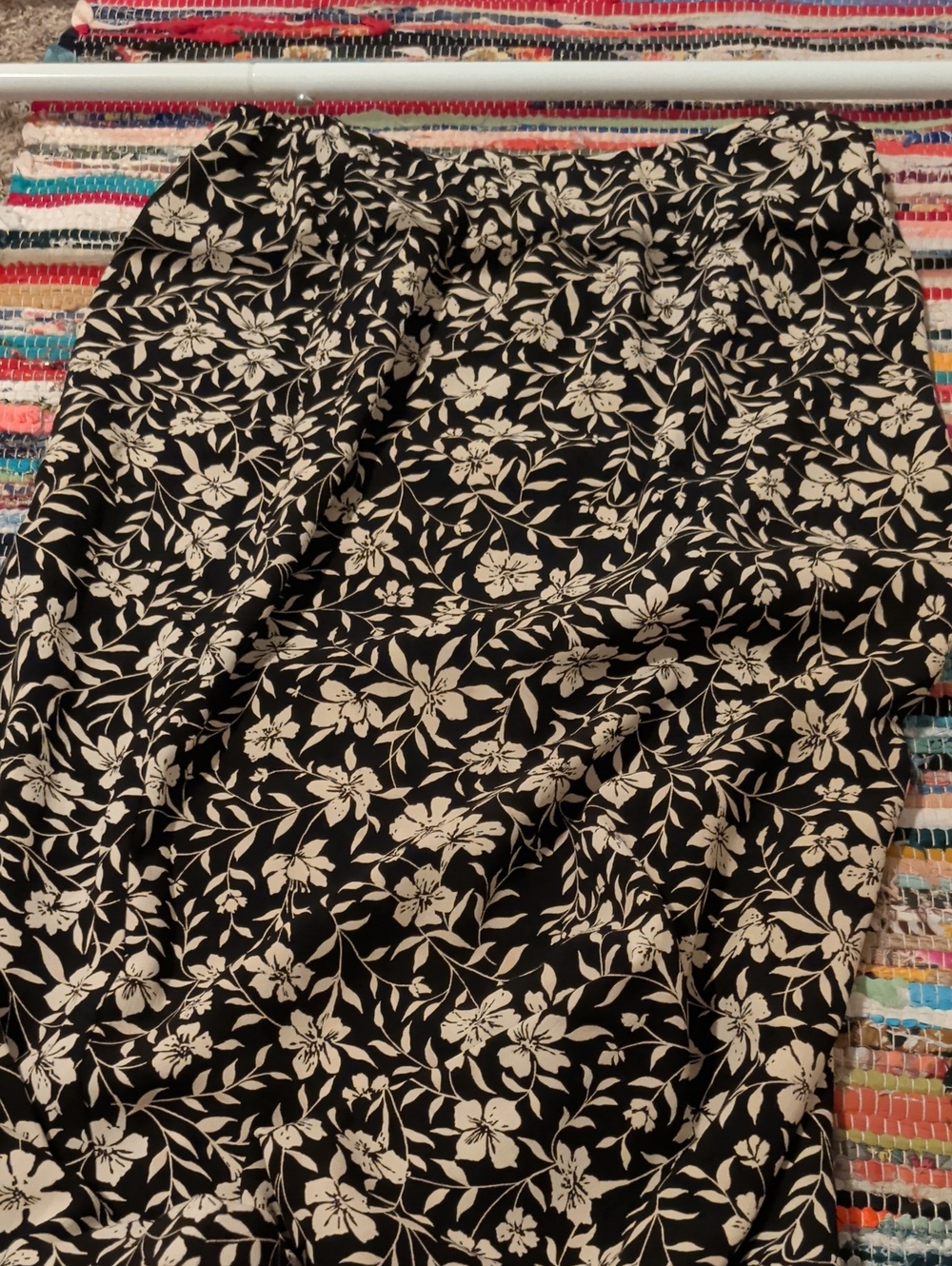 Hillard & Hanson Black and Cream Floral Maxi Skirt
